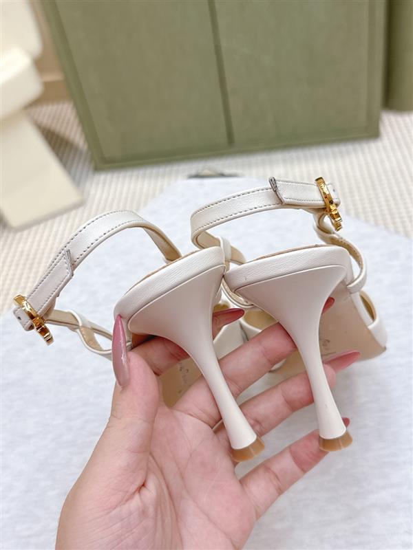 2025112810123630 300